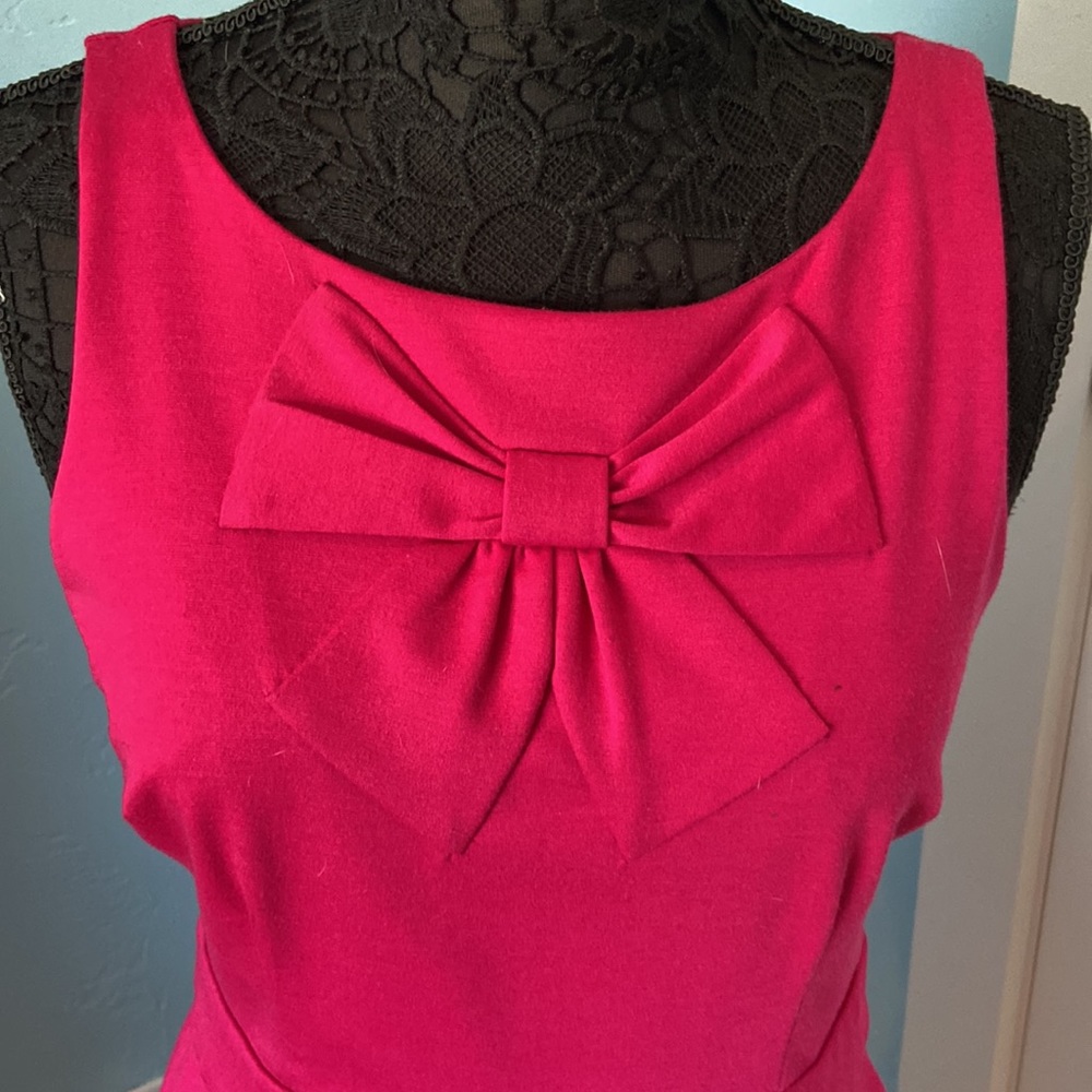 Lauren Conrad adorable bow front midi- size 10